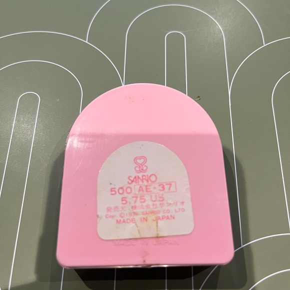 Vintage LITTLE TWIN STARS Sanrio Japan Rare Necklace Pendant Kiki Lala Gold 1976 - Picture 6 of 7